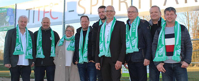 Die DJK-Familie ist stolz auf das gemeinsam gestemmte Neubau-Projekt: Klaus Landen (von links), Achim Franke, Christine Hölzenbein, ...