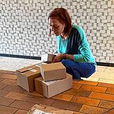 Dank ihrer Courage klickten im Februar 2021 die Handschellen: Friseurmeisterin Uschi Handt hatte die Paketdiebe in eine Falle gelockt.