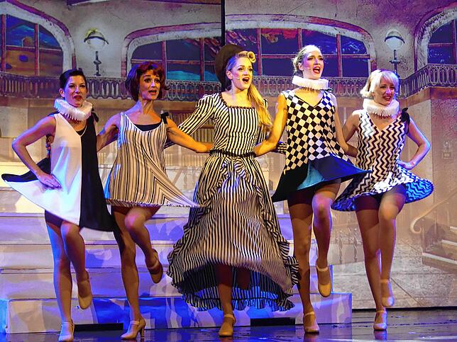 Bild 9: Musical-Karussell feiert Premiere: Das sind die Bilder (II)