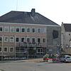 Das Markdorfer Rathaus ist marode. Statt einem Abriss und einer Investorenlösung für das Rathausareal läuft es nun auf eine Sanierung ...