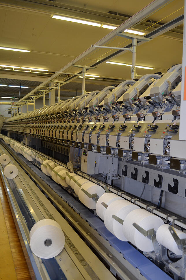 Bild 3: Wie aus Rohware Garn entsteht: Ein Blick in die Betriebsräume der Lauffenmühle in Lauchringen