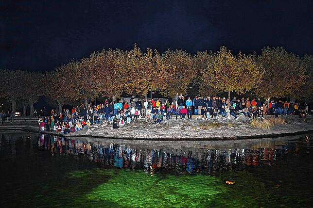 Bild 36: Dem Wasser entstiegen &ndash; Seegeister starten in die Fasnacht. Alle Foto gibt es hier