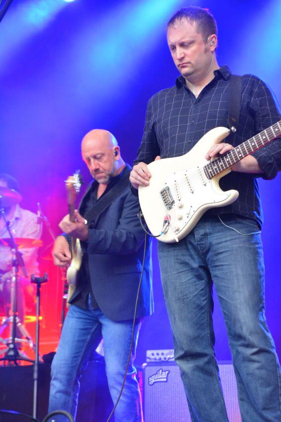 Bild 26: Das Sommersinnfonie-Konzert mit den The Dire Straits Experience in Bildern