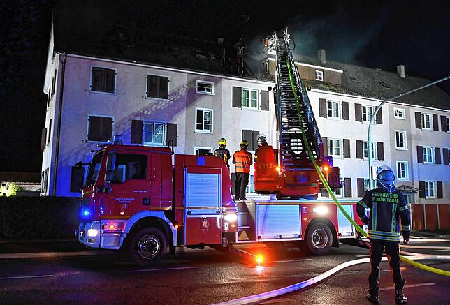 Bild 26: Stockach: Brand in Mehrfamilienhaus in der Radolfzeller Straße - Bilder!