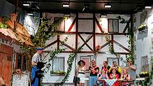 Die Theaterfreunde Herdwangen spielen in diesem Jahr den Bauernschwank &ldquo;Alles bestens geregelt&ldquo; von Bernd Gombold in der ...