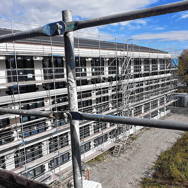 Der im Bau befindliche große Erweiterungstrakt des Gymnasiums wird neun Klassenzimmer und etliche Funktionsräume umfassen.