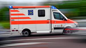 Im Kreis Ravensburg wurde ein Pilot bei dem Absturz eines Kleinflugzeugs verletzt.