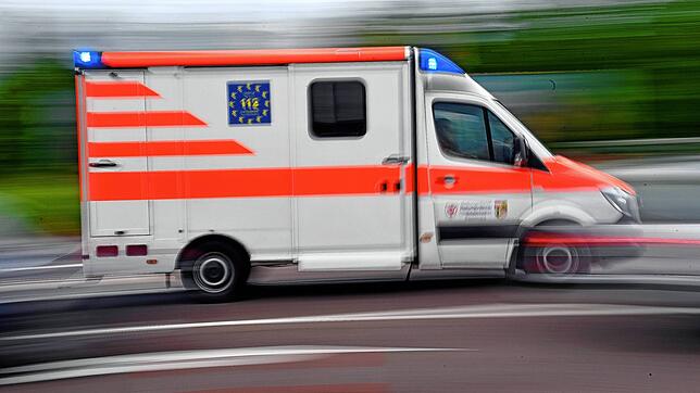 Im Kreis Ravensburg wurde ein Pilot bei dem Absturz eines Kleinflugzeugs verletzt.