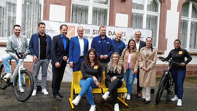 Sie machen den Slow-up in Gottmadingen möglich (von links): Fabio Caputo, Sebastian Müllerschön, Michael Klinger, Andreas Schöller, Dana ...