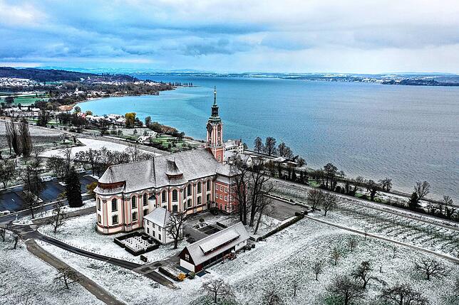 Der Bodensee ist auch in den Wintermonaten ein faszinierendes Ziel für einen Kurztrip. Die winterliche Atmosphäre und die zahlreichen ...