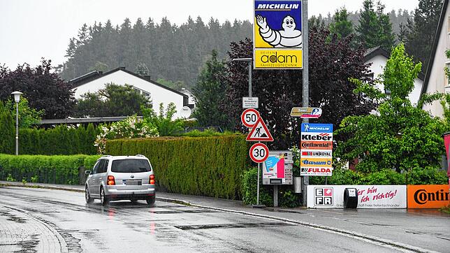In St. Georgen-Peterzell ist Tempo 30 auf der Ortsdurchfahrt immer wieder ein Thema. Jetzt könnte die bestehende 30-Strecke nach einem ...