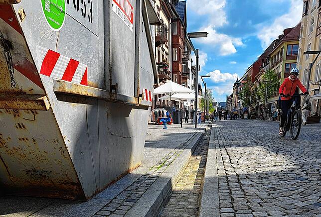 Alles trocken im Bächle in der Niederen Straße.