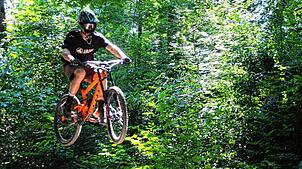 Simon Manske ist seit Oktober beim Mountainbiken dabei. Mittlerweile ist er im Vorstandsteam für den Bike Trail.