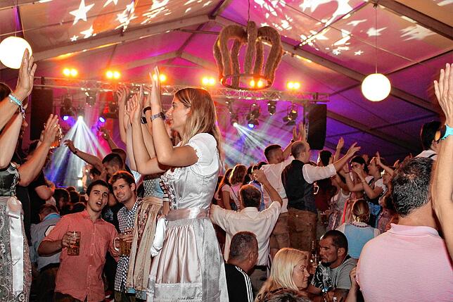 Bild 11: Partyabend und Oldtimertreffen an der Sichelhenke