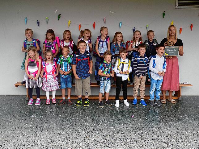 An der Murgtalschule Niederhof wurden 32 Jungen und Mädchen eingeschult. Nach der Begrüßung durch Rektorin Xenia Hertel ging es zum ...