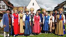 Die Mitglieder der Trachtengruppe Uhldingen-Mühlhofen wollten die Traditionen bewahren. Zum 30. Geburtstag des Vereins im Jahr 2006 ...