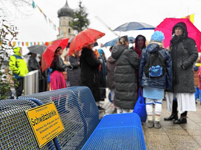 Bild 3: Fasnacht 2025 in Friedrichshafen: Rathaussturm & Schulbefreiung in eindrucksvollen Bildern!