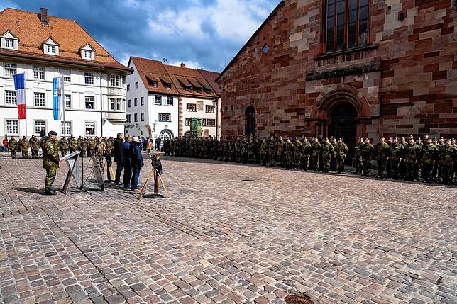Bild 27: Bilder der beeindruckenden Bundeswehr-Parade vor dem Villinger Münster