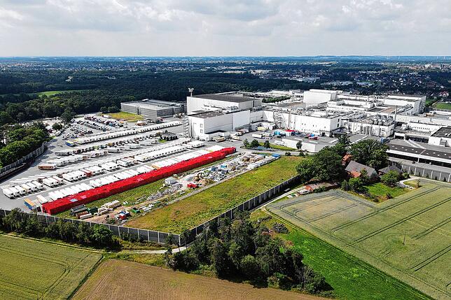 Betriebsgelände der Firma Tönnies in Rheda-Wiedenbrück, die aufgrund eines Corona-Ausbruchs ihre Produktion stilllegen musste.