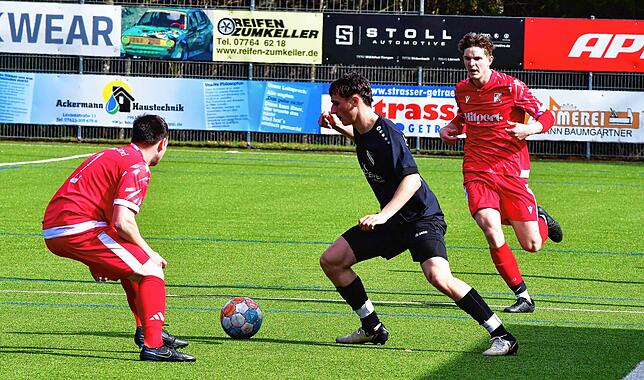Bild 6: SG Weilheim/Gurtweil gewinnt 2:1 beim FC Bergalingen – und wir haben Fotos!
