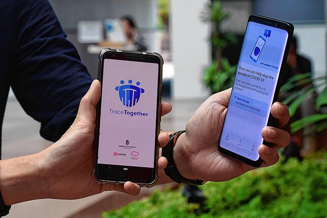 In Singapur wird das Zurückverfolgen von Kontakten via Smartphone schon praktiziert. Diese App wurde am 20. März vorgestellt.