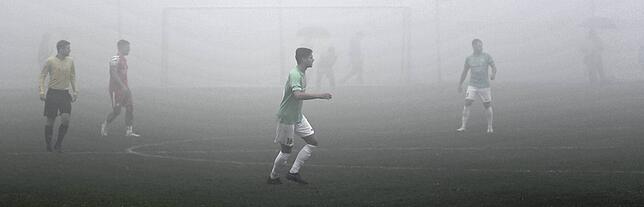 Bild 12: Derby zwischen FC Schlüchttal und SG Mettingen/Krenkingen verschwindet im Nebel &ndash; wir haben Fotos!