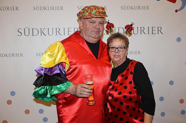 Bild 7: An der SÜDKURIER-Fotowand: Das sind die Gäste der Fernsehfasnacht (Teil 1)