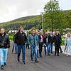 Gemeinderäte und Gemeindeverwaltung auf Besichtigungstour durch das zukunftsträchtige Viertel &bdquo;Hinterwieden II&ldquo;: Im Rahmen ...