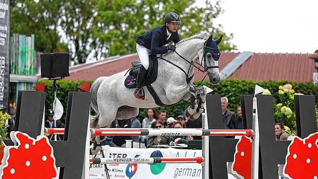 Michael Jung von der RSG Altheim beim Reitturnier in Donaueschingen. Fotos: Roger müller