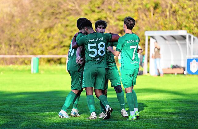 Bild 27: Unsere Bildergalerie von Bezirksligaspiel zwischen dem FC Bodman-Ludwigshafen und dem TSV Aach-Linz
