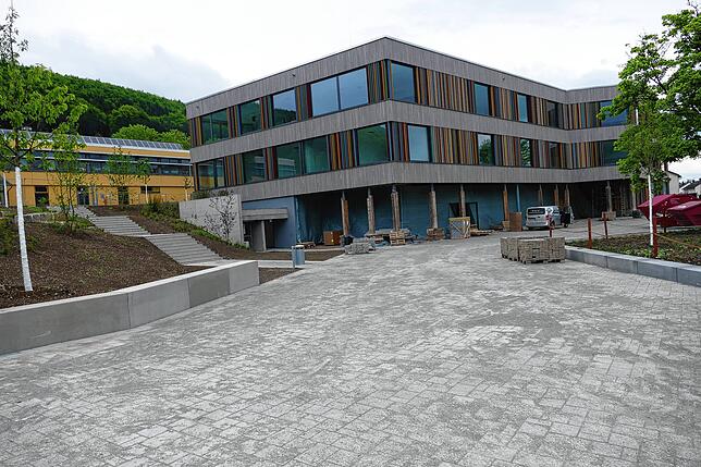 Das neue Schulgebäude in Blumberg wurde im Sommer 2024 eingeweiht (Archivbild Mai 2024).