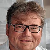 „Man braucht keine Angst haben, sondern muss wachsam und aktiv sein.“ Holger Seitz, Leiter Nellenburg-Gymnasium