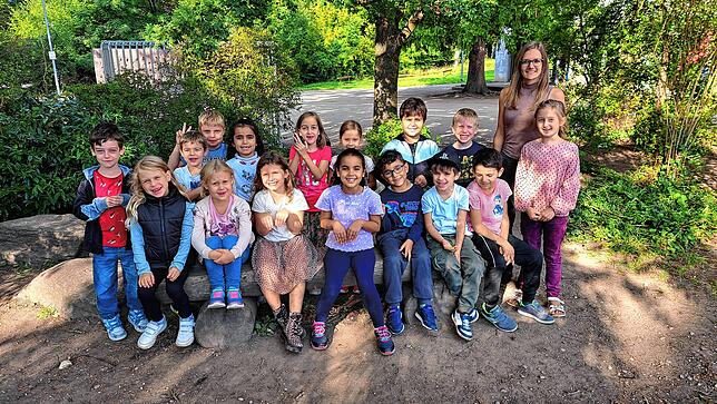 21 Kinder besuchen die Klasse 1d der Hans-Thoma-Schule in Warmbach. Klassenlehrerin ist Nathalie Weidner.
