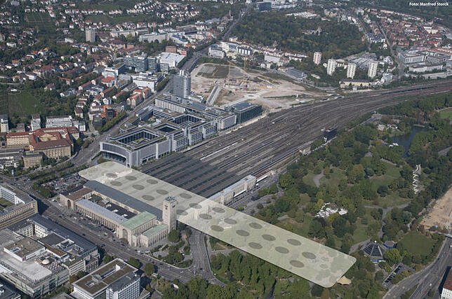 Was ist und was kommt: Das Bild zeigt den alten Kopfbahnhof mit Turm und den nach Norden führenden Gleisen im Zentrum von Stuttgart. ...