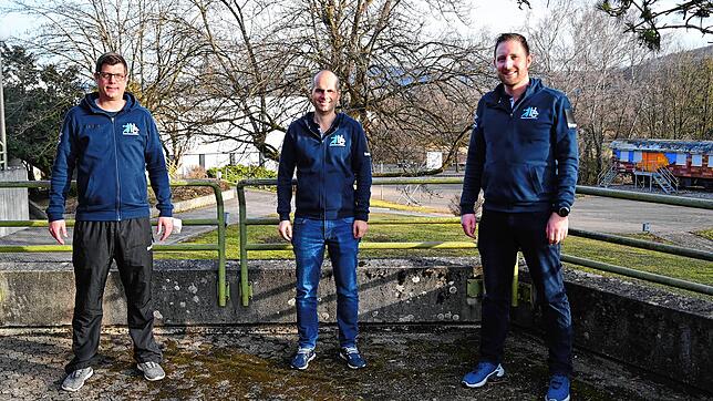 Die seit 2019 neu im Amt befindlichen Vorsitzenden des Handballclubs Lauchringen im Dreierteam , von links Jens Kalchthaler ...