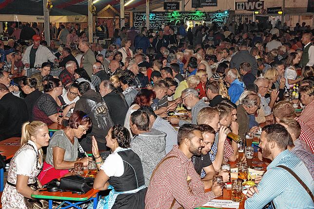 Das Ehinger Herbstfest ist die Haupteinnahmequelle des Musikvereins (Archivbild).