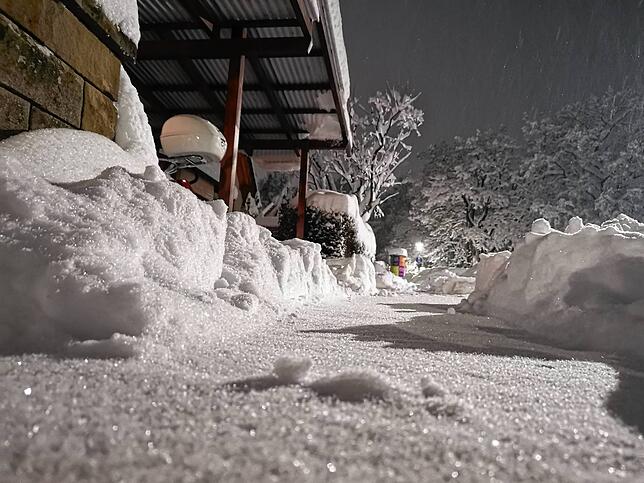 Die Herausforderung für Schneeschipper in einem Villinger Wohngebiet