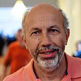 Manfred Hölzl erklärt: „Die Kosten an den Kunden weiterzugeben, ist kaum noch möglich, das sagen mir alle.“