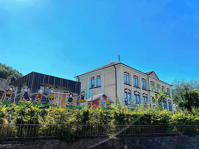 Der Kindergarten Bodman befindet sich direkt neben der Grundschule.
