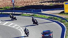 Der Randenaufstieg der B314 (Archivbild) ist bei Motorradfahrern wegen der kurvenreichen Bergstrecke sehr beliebt. Raser haben sie in ...
