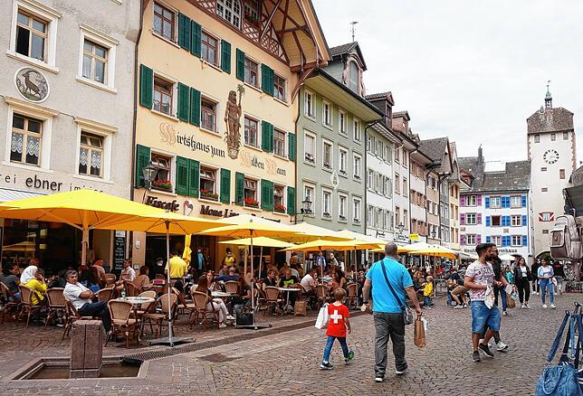 Bild 4: So verlief der erste Einkaufs-Samstag in Waldshut nach Öffnung der Grenze