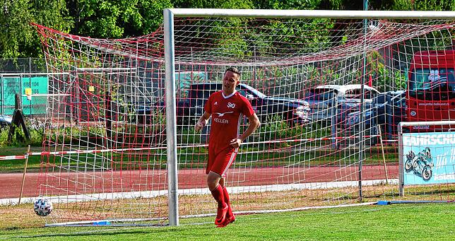 Bild 15: SV Jestetten qualifiziert sich durch ein 5:0 gegen den TuS Efringen-Kirchen für die Hauptrunde im SBFV-Rothauspokal &ndash; und wir haben Bilder!