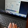 Gerade auch kleinere Unternehmen (Symbolbild) im Schwarzwald-Baar-Kreis müssen sich vor Cyberattacken hüten. Darauf macht jetzt die IHK ...