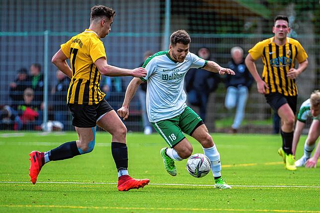 Bild 31: SV Nöggenschwiel gewinnt Derby beim SV Waldhaus mit 2:1 &ndash; und wir haben Bilder!
