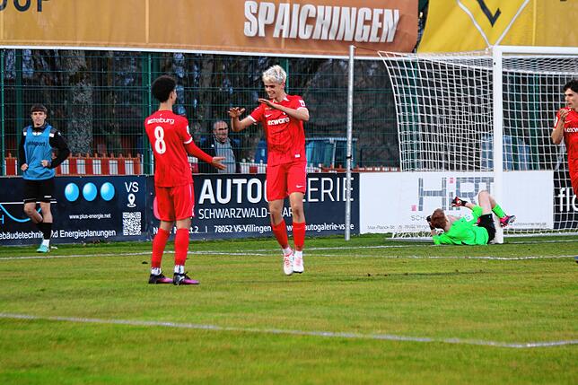 Bild 7: Die U17 des SC Freiburg zu Gast im Friedengrund: Das sind unsere Bilder!