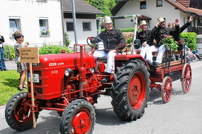 Bild 22: Bilder vom Bezirksmusikfest mit Umzug in Lausheim