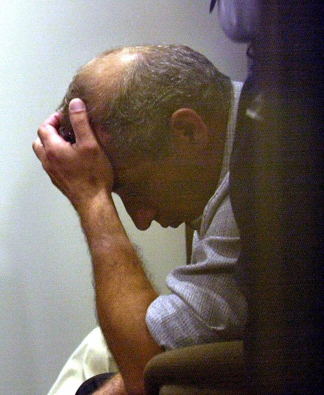 2002: Kalojew erfährt am Flughafen Barcelona von dem Überlinger Unglück.