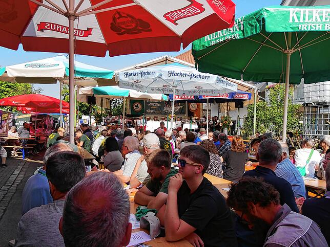 Bild 23: So schön war es auf dem Scheunenfest in Schlatt am Randen