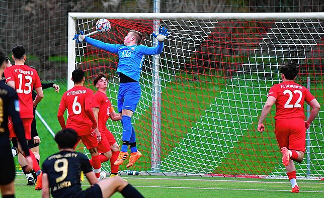 Bild 7: A-Junioren des FC Tiengen 08 unterliegen dem Offenburger FV knapp mit 1:2 &ndash; und wir haben Bilder!