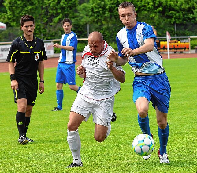Bild 5: Schnappschüsse aus der Bezirksliga-Saison 2011/2012